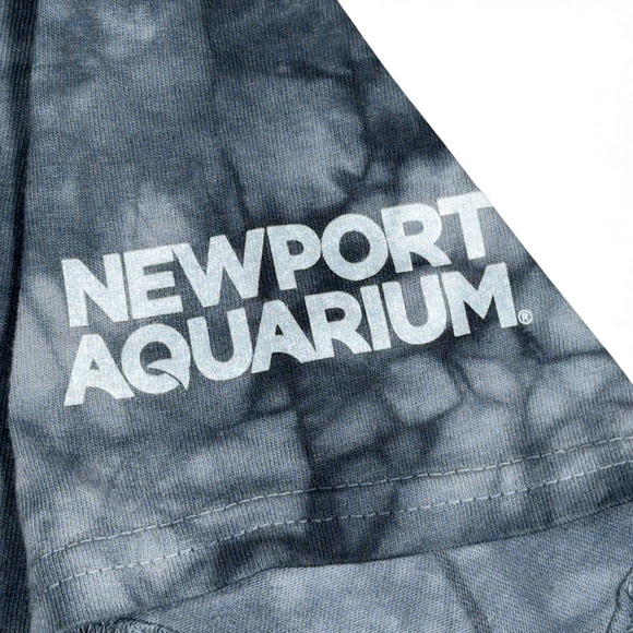 Great White Shark Shirt Adult SMALL Gray Tie Dye Newport Aquarium Mountain Tags - Picture 3 of 7